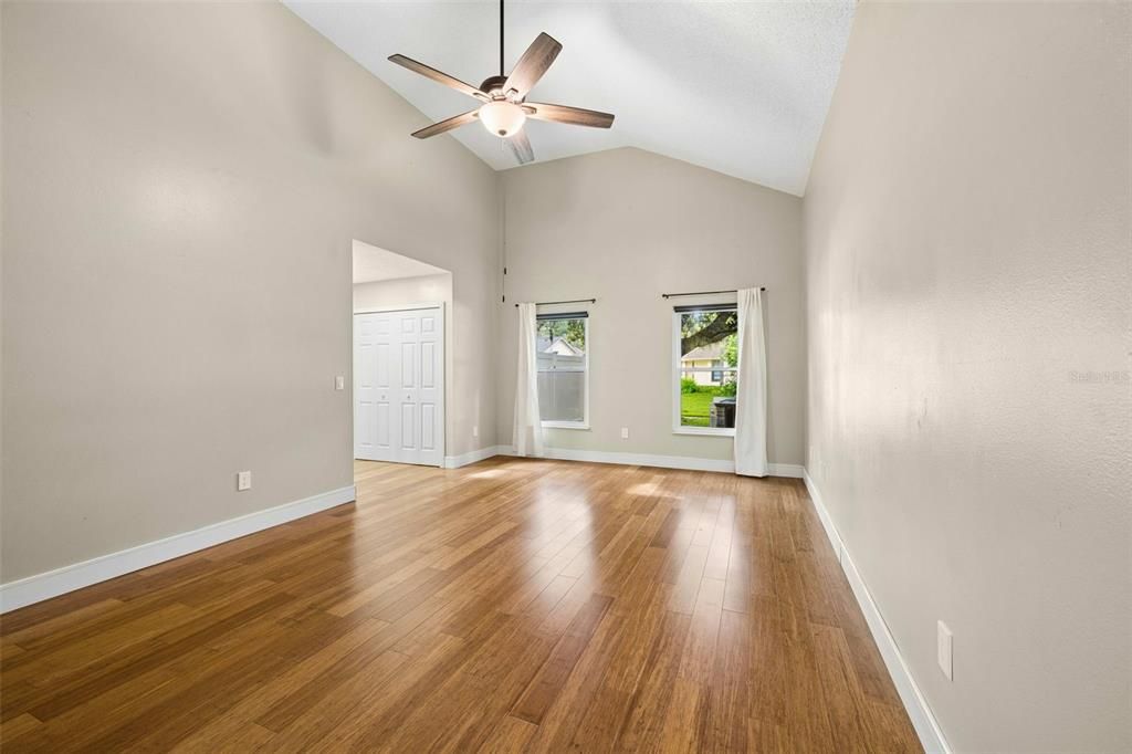 For Sale: $530,000 (4 beds, 2 baths, 2368 Square Feet)