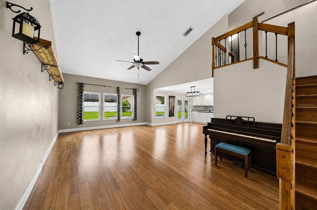 For Sale: $530,000 (4 beds, 2 baths, 2368 Square Feet)