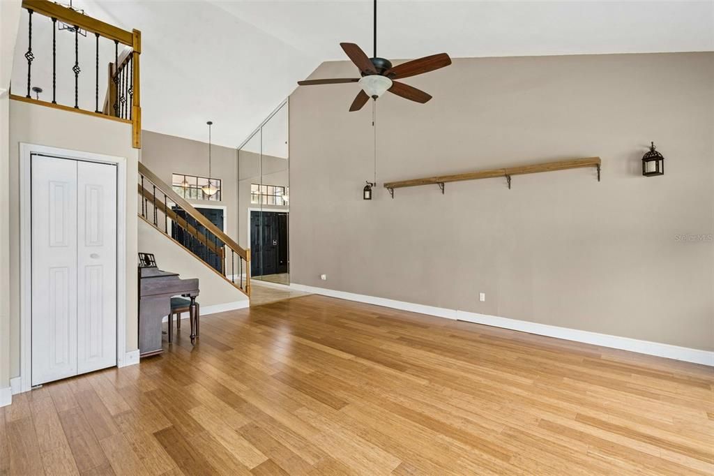 For Sale: $530,000 (4 beds, 2 baths, 2368 Square Feet)