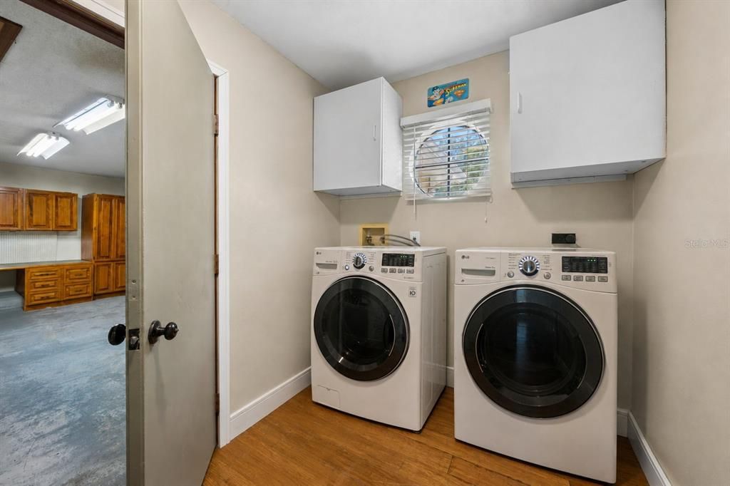 For Sale: $530,000 (4 beds, 2 baths, 2368 Square Feet)