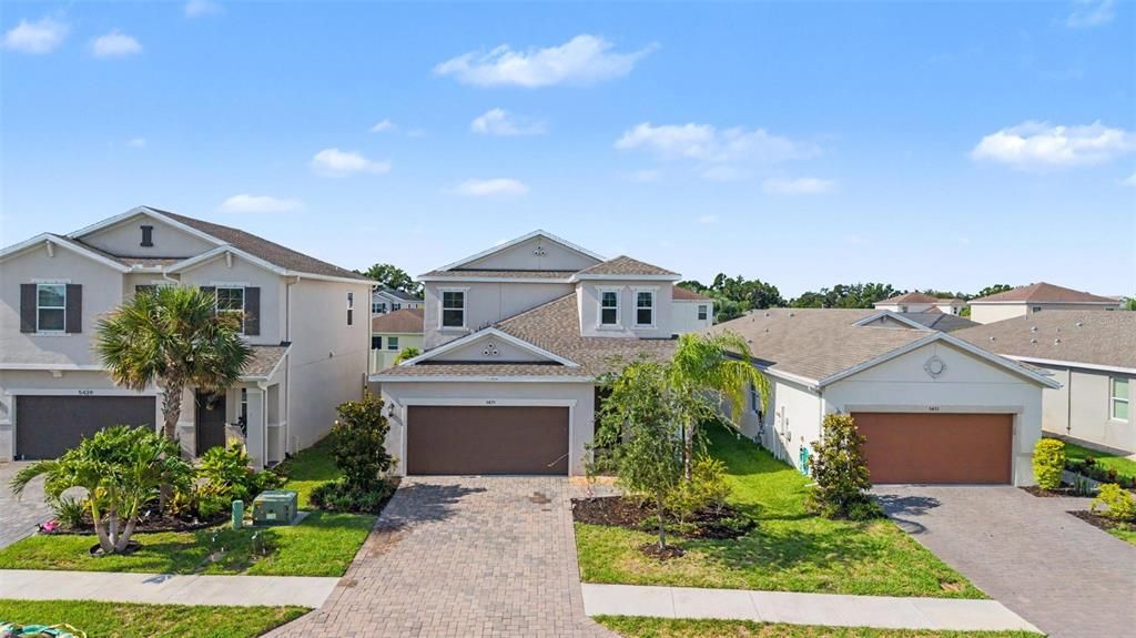 For Sale: $399,900 (4 beds, 2 baths, 2164 Square Feet)