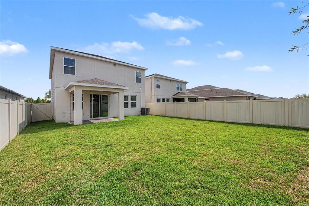 For Sale: $399,900 (4 beds, 2 baths, 2164 Square Feet)