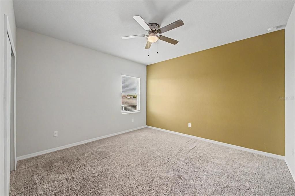 For Sale: $399,900 (4 beds, 2 baths, 2164 Square Feet)