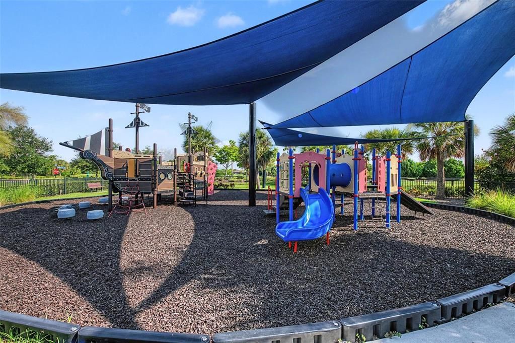 For Sale: $399,900 (4 beds, 2 baths, 2164 Square Feet)