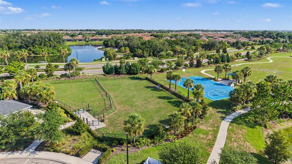 For Sale: $399,900 (4 beds, 2 baths, 2164 Square Feet)