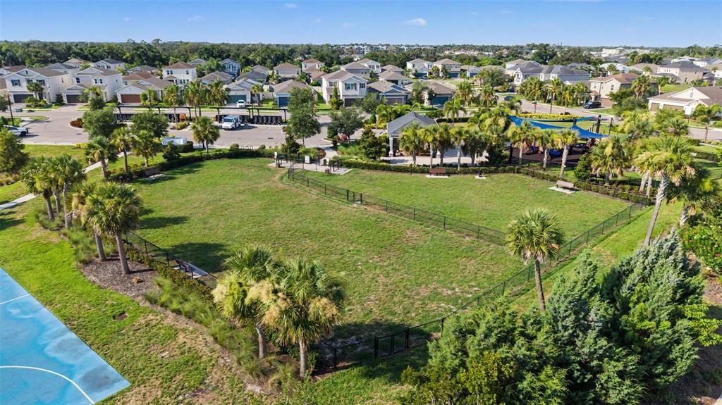 For Sale: $399,900 (4 beds, 2 baths, 2164 Square Feet)