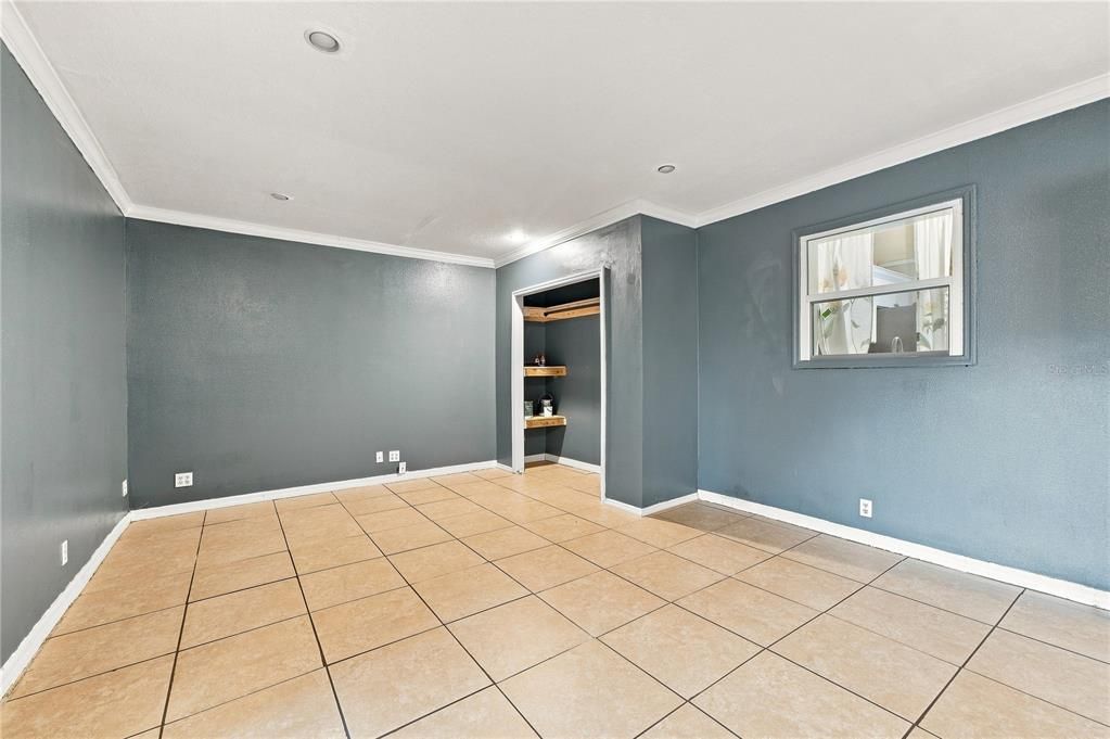 На продажу: $329,000 (3 спален, 2 ванн, 1651 Квадратных фут)