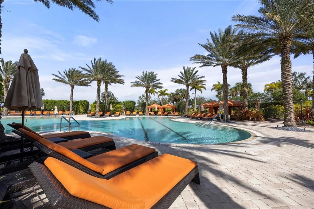 For Sale: $959,000 (3 beds, 3 baths, 2275 Square Feet)