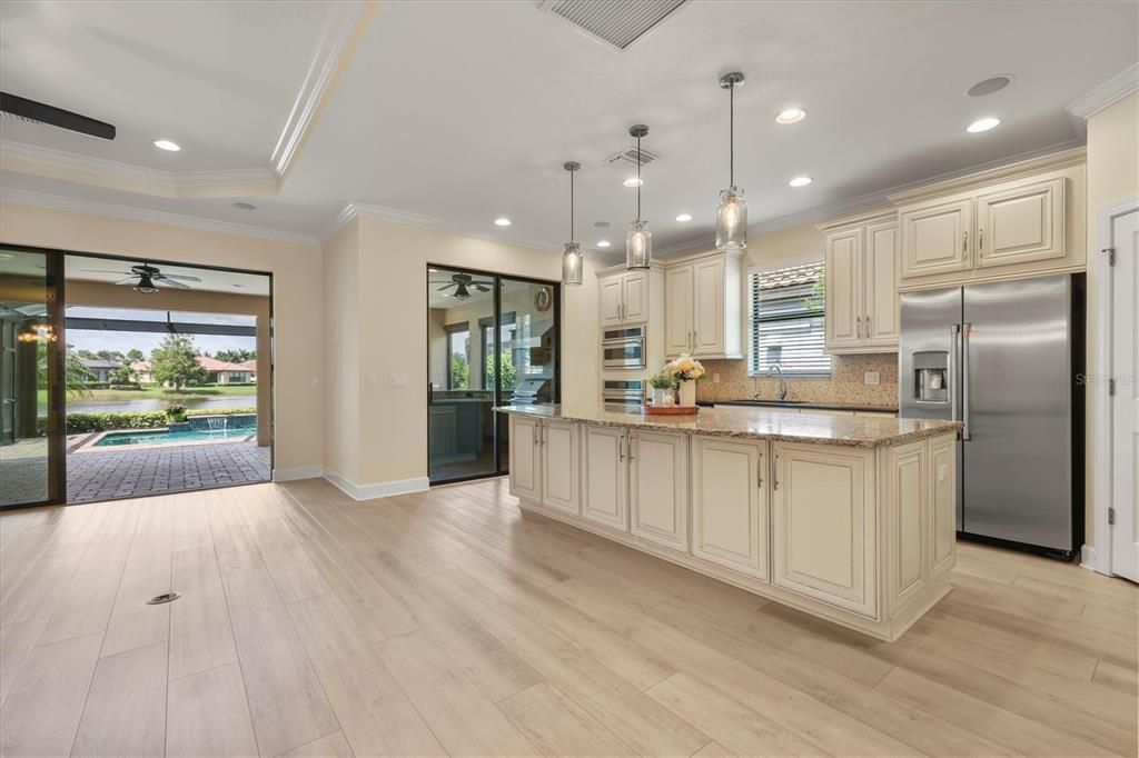 For Sale: $959,000 (3 beds, 3 baths, 2275 Square Feet)