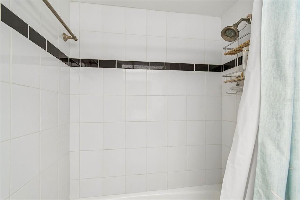En Venta: $157,000 (1 camas, 1 baños, 925 Pies cuadrados)