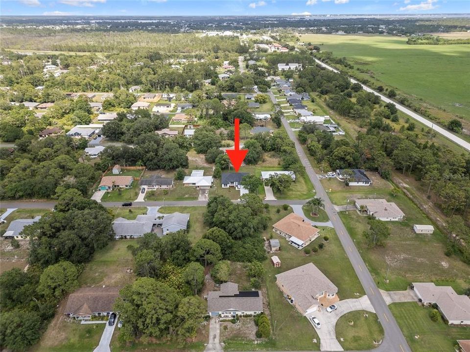 For Rent: $2,400 (3 beds, 3 baths, 1723 Square Feet)