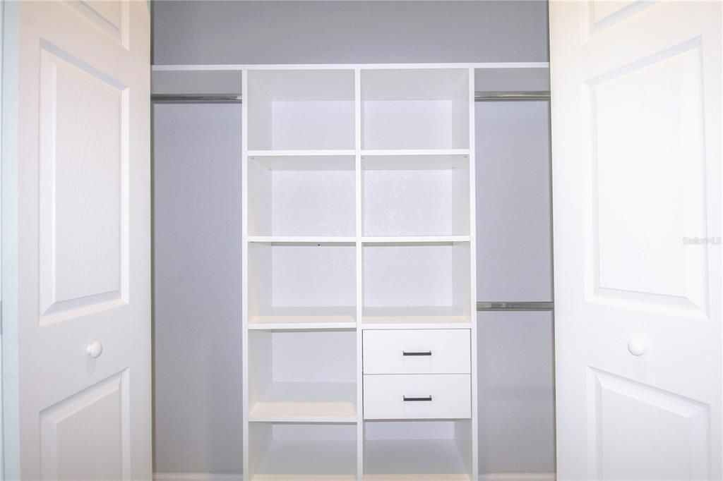 For Rent: $2,400 (3 beds, 3 baths, 1723 Square Feet)