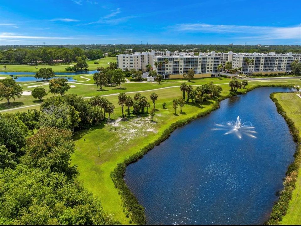 For Sale: $318,500 (2 beds, 2 baths, 1320 Square Feet)