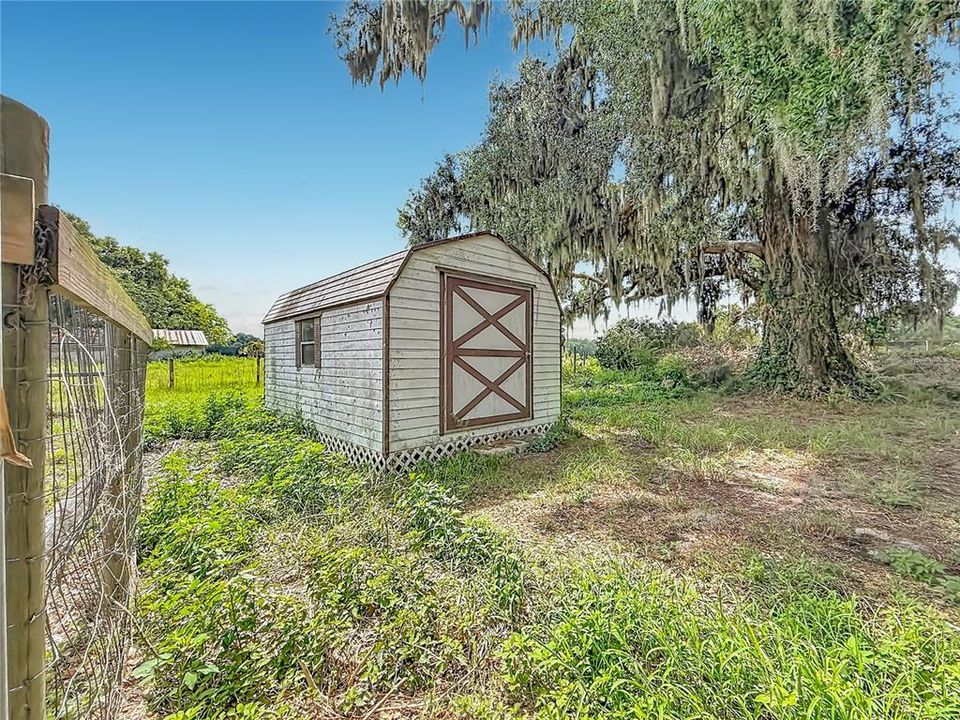 For Sale: $299,000 (4 beds, 2 baths, 2298 Square Feet)