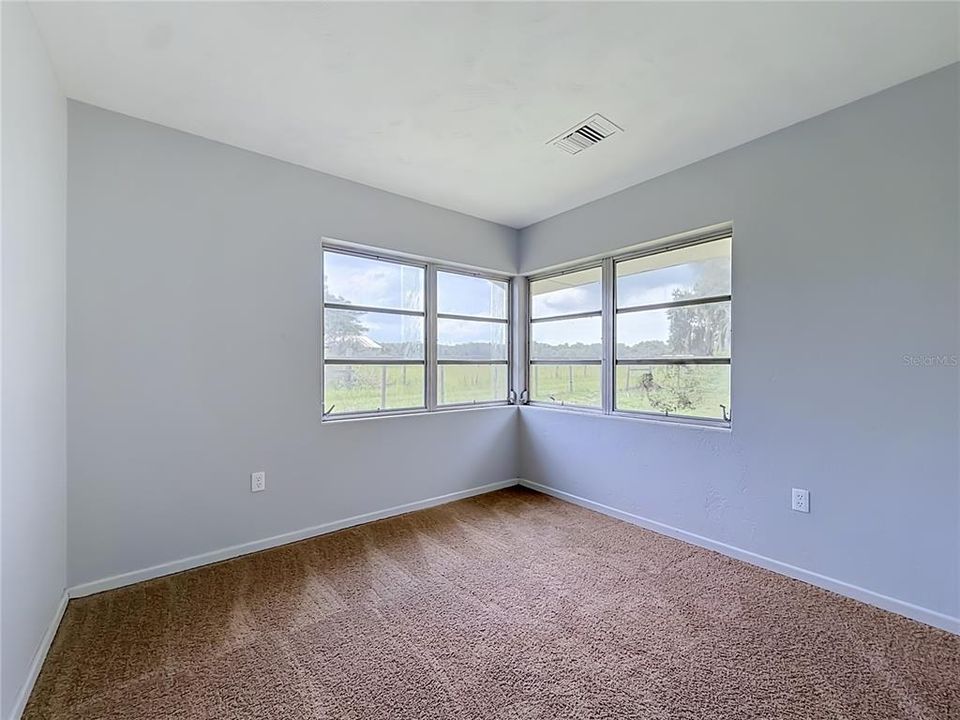 For Sale: $299,000 (4 beds, 2 baths, 2298 Square Feet)