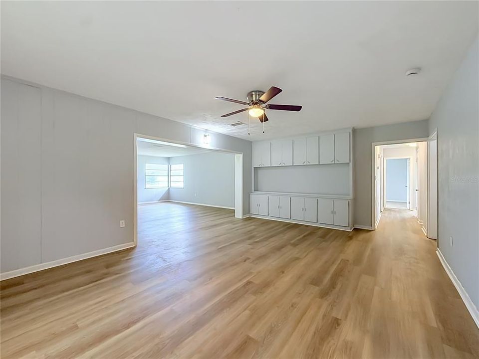For Sale: $299,000 (4 beds, 2 baths, 2298 Square Feet)