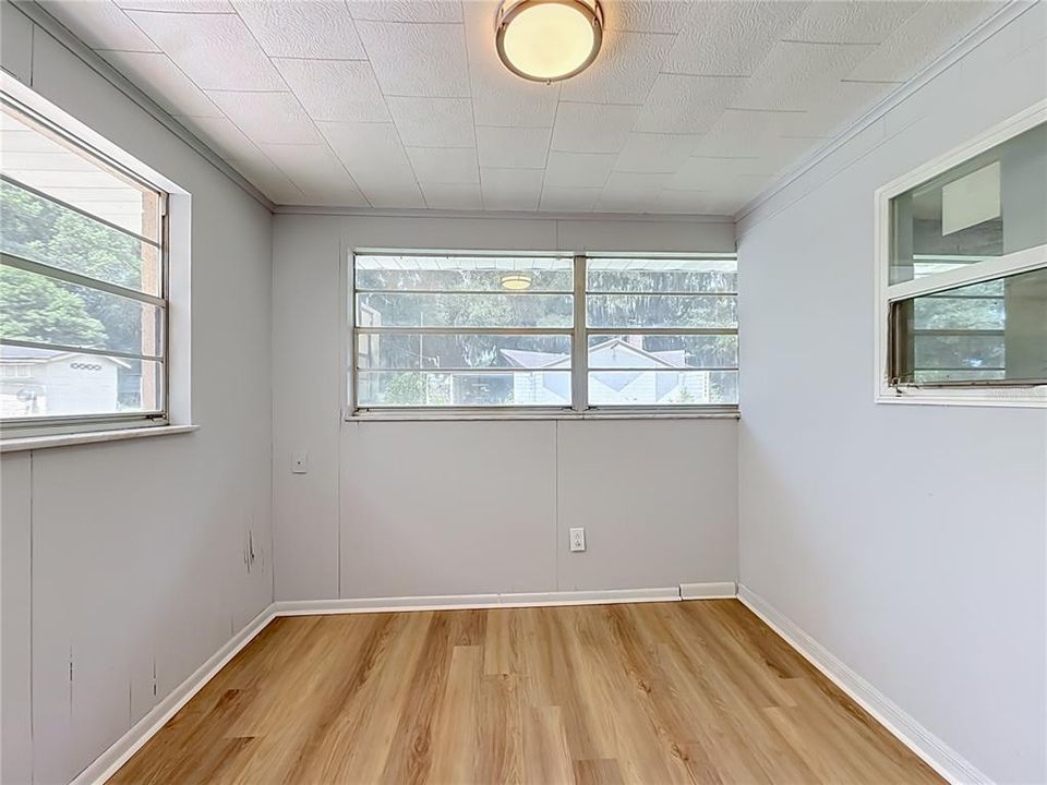 For Sale: $299,000 (4 beds, 2 baths, 2298 Square Feet)