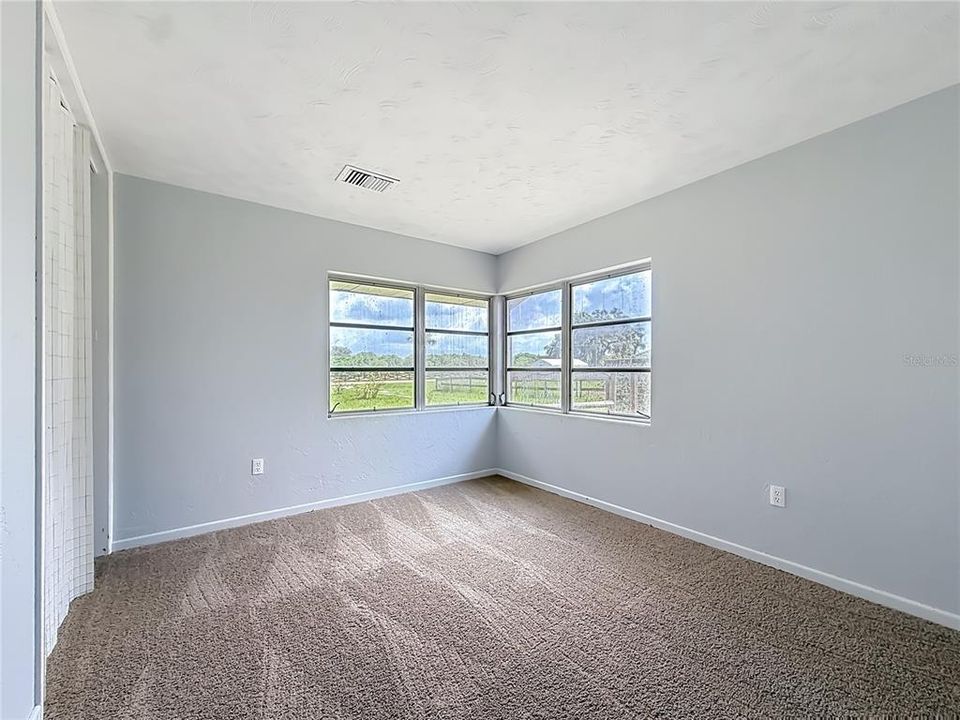 For Sale: $299,000 (4 beds, 2 baths, 2298 Square Feet)