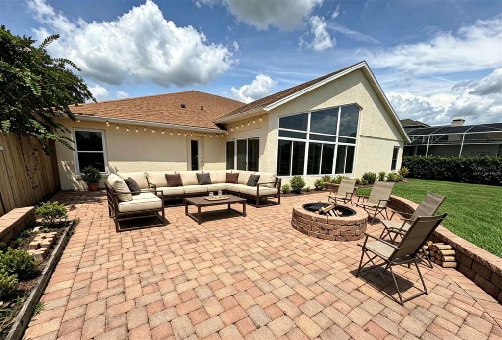На продажу: $529,999 (4 спален, 3 ванн, 2369 Квадратных фут)