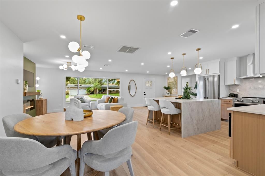 En Venta: $634,000 (3 camas, 2 baños, 1770 Pies cuadrados)