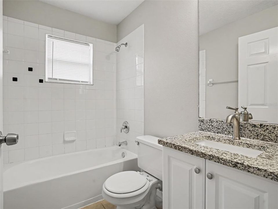 En Venta: $299,900 (4 camas, 2 baños, 1685 Pies cuadrados)