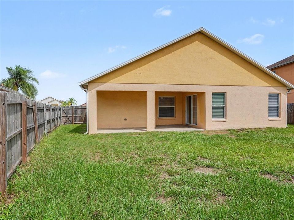 En Venta: $299,900 (4 camas, 2 baños, 1685 Pies cuadrados)
