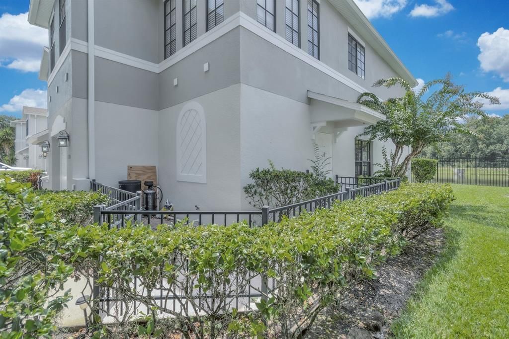 For Rent: $2,295 (3 beds, 2 baths, 1642 Square Feet)