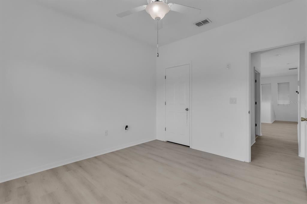 For Rent: $2,295 (3 beds, 2 baths, 1642 Square Feet)