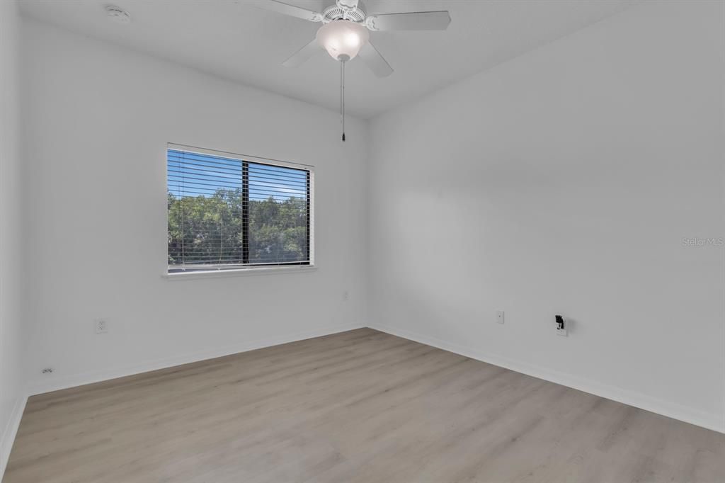 For Rent: $2,295 (3 beds, 2 baths, 1642 Square Feet)