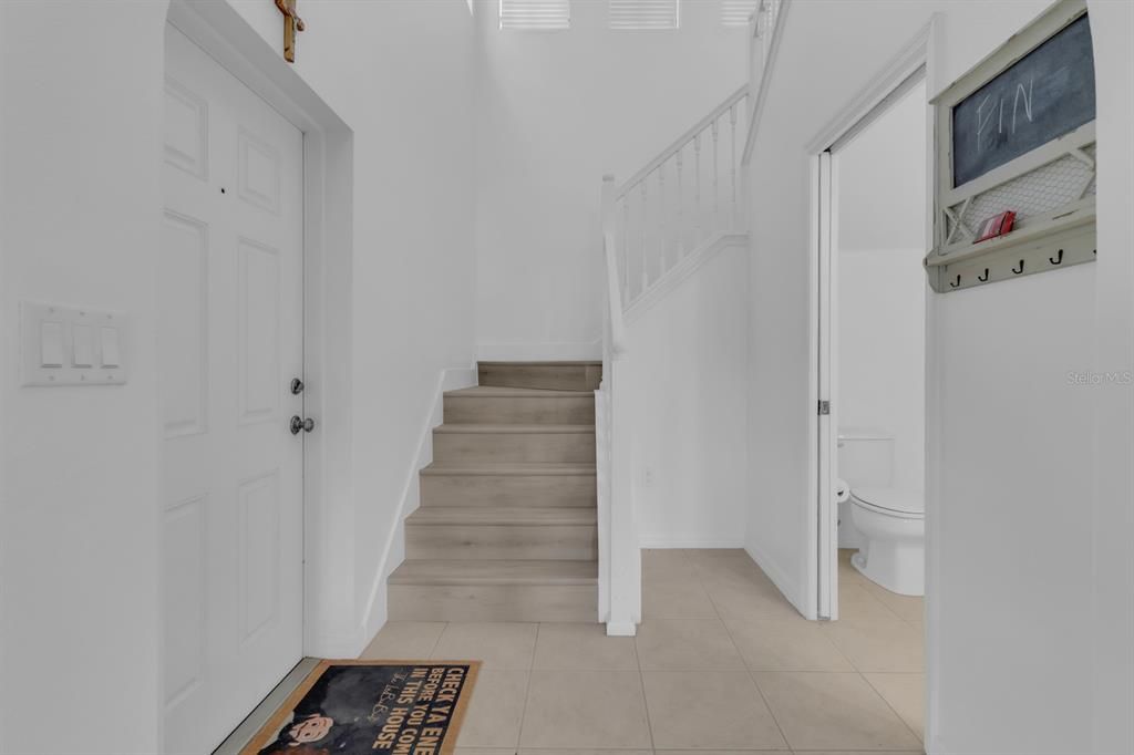 For Rent: $2,295 (3 beds, 2 baths, 1642 Square Feet)