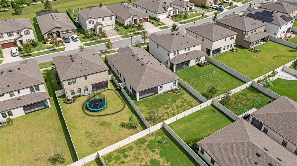 На продажу: $439,900 (4 спален, 2 ванн, 2106 Квадратных фут)