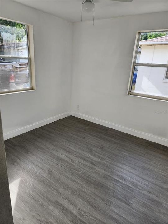 For Rent: $2,100 (4 beds, 1 baths, 1200 Square Feet)