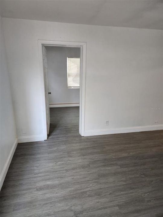 For Rent: $2,100 (4 beds, 1 baths, 1200 Square Feet)