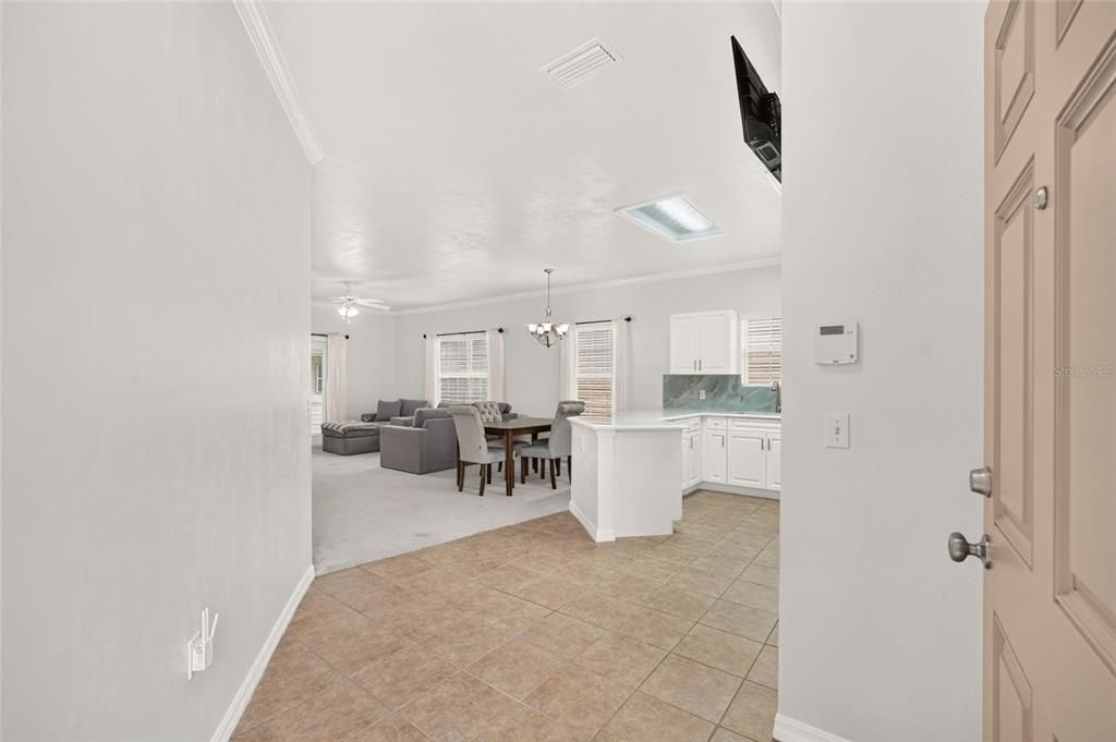 For Sale: $273,900 (2 beds, 2 baths, 1207 Square Feet)