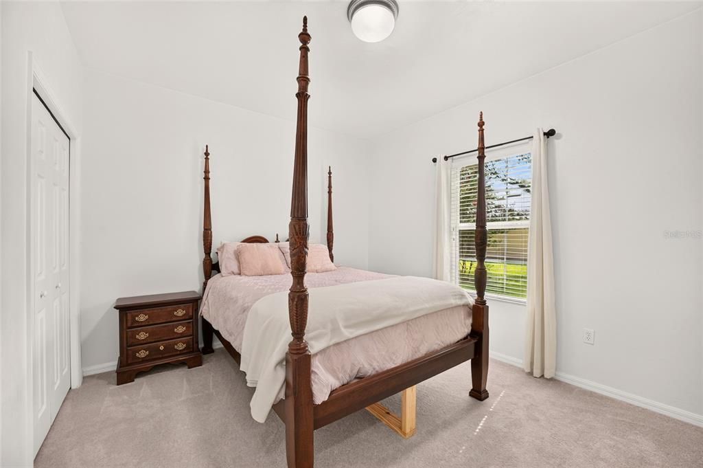 For Sale: $273,900 (2 beds, 2 baths, 1207 Square Feet)