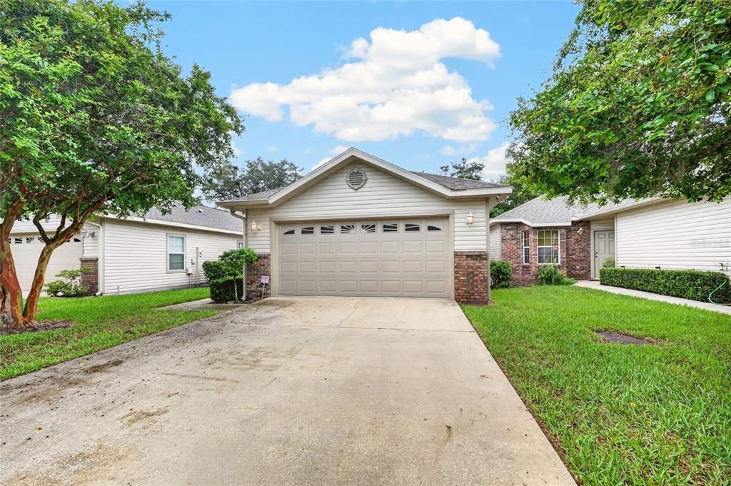 For Sale: $273,900 (2 beds, 2 baths, 1207 Square Feet)
