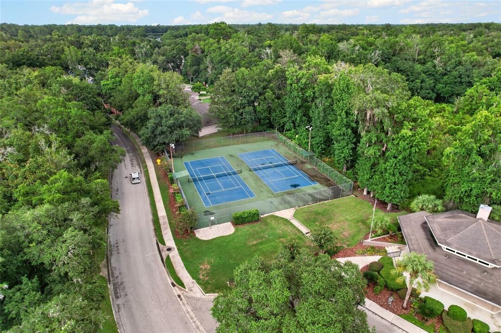 For Sale: $273,900 (2 beds, 2 baths, 1207 Square Feet)