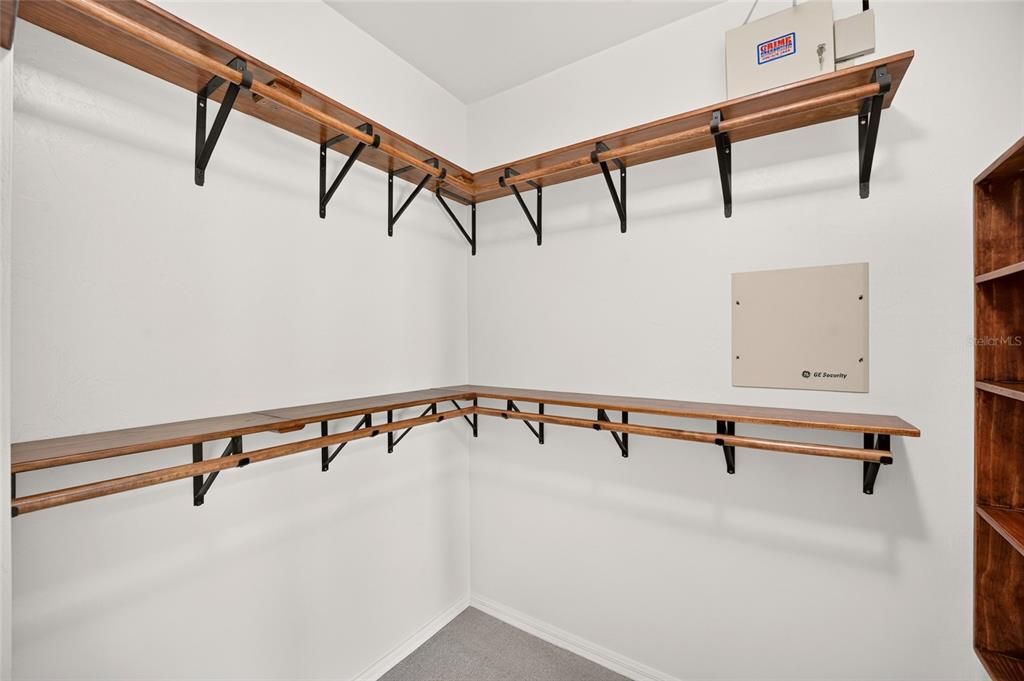 For Sale: $273,900 (2 beds, 2 baths, 1207 Square Feet)