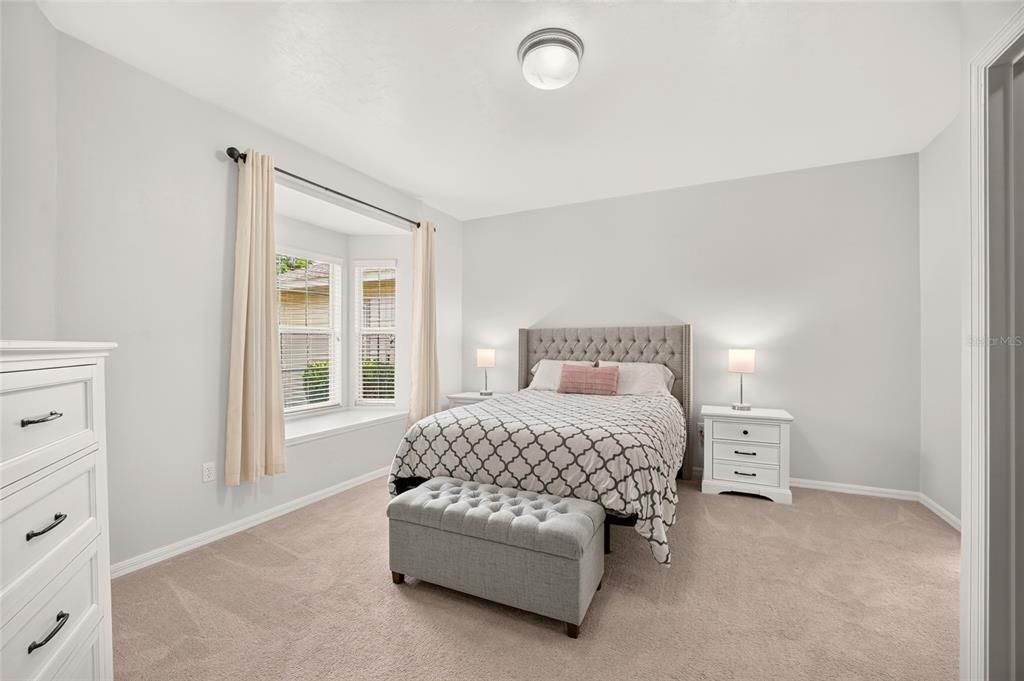 For Sale: $273,900 (2 beds, 2 baths, 1207 Square Feet)