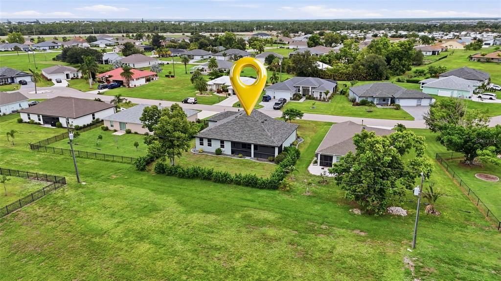 For Sale: $395,000 (4 beds, 2 baths, 1922 Square Feet)