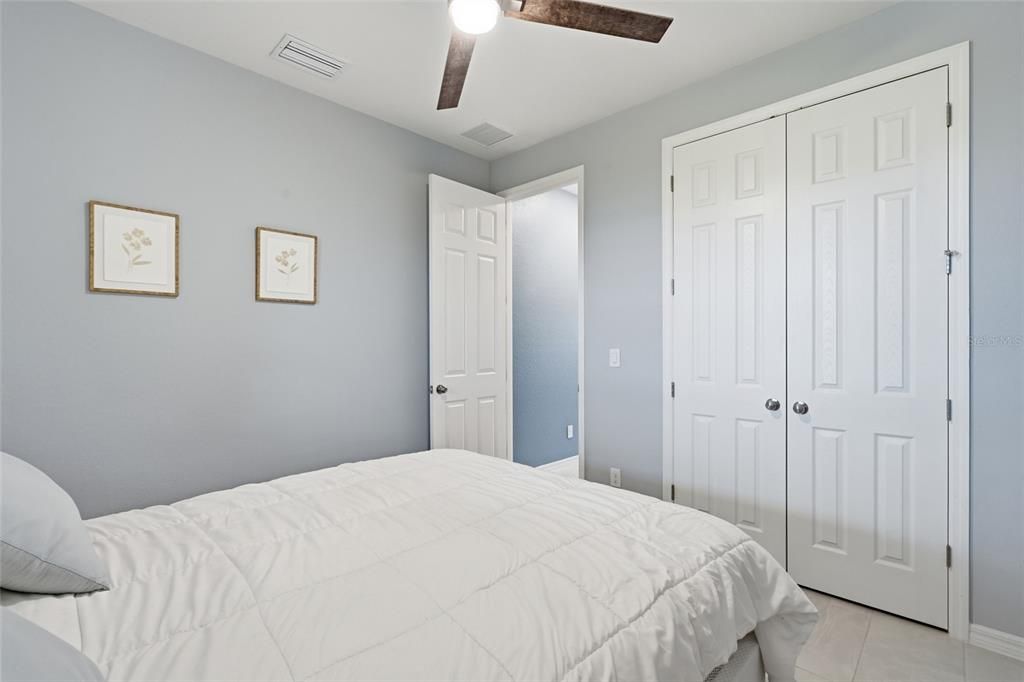 For Sale: $395,000 (4 beds, 2 baths, 1922 Square Feet)