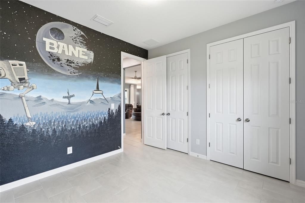 For Sale: $395,000 (4 beds, 2 baths, 1922 Square Feet)