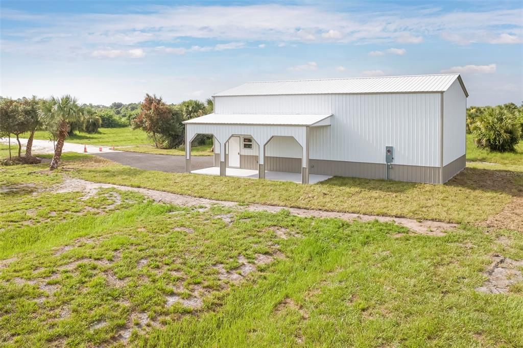 На продажу: $399,000 (2.50 acres)