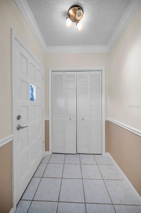 Activo con contrato: $239,000 (2 camas, 2 baños, 1675 Pies cuadrados)