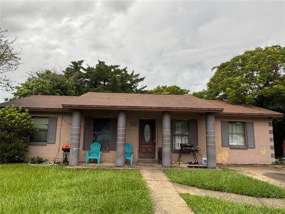 For Sale: $220,000 (3 beds, 1 baths, 1420 Square Feet)