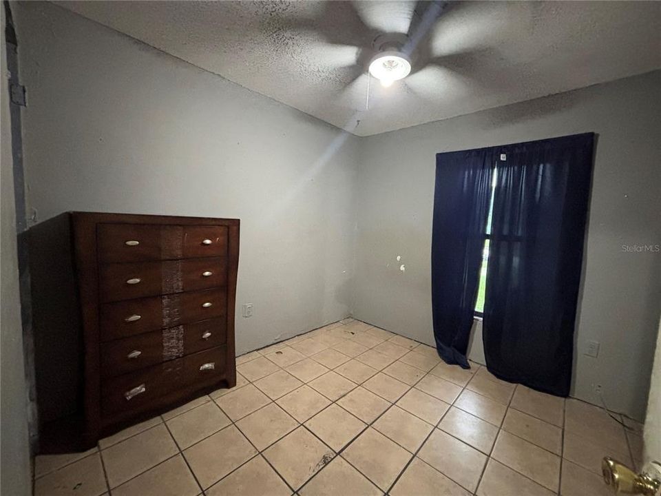 For Sale: $220,000 (3 beds, 1 baths, 1420 Square Feet)