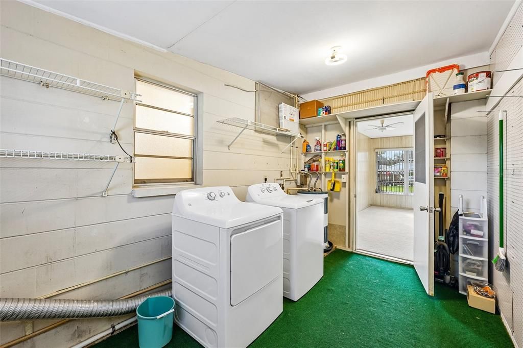 For Sale: $98,500 (1 beds, 1 baths, 960 Square Feet)