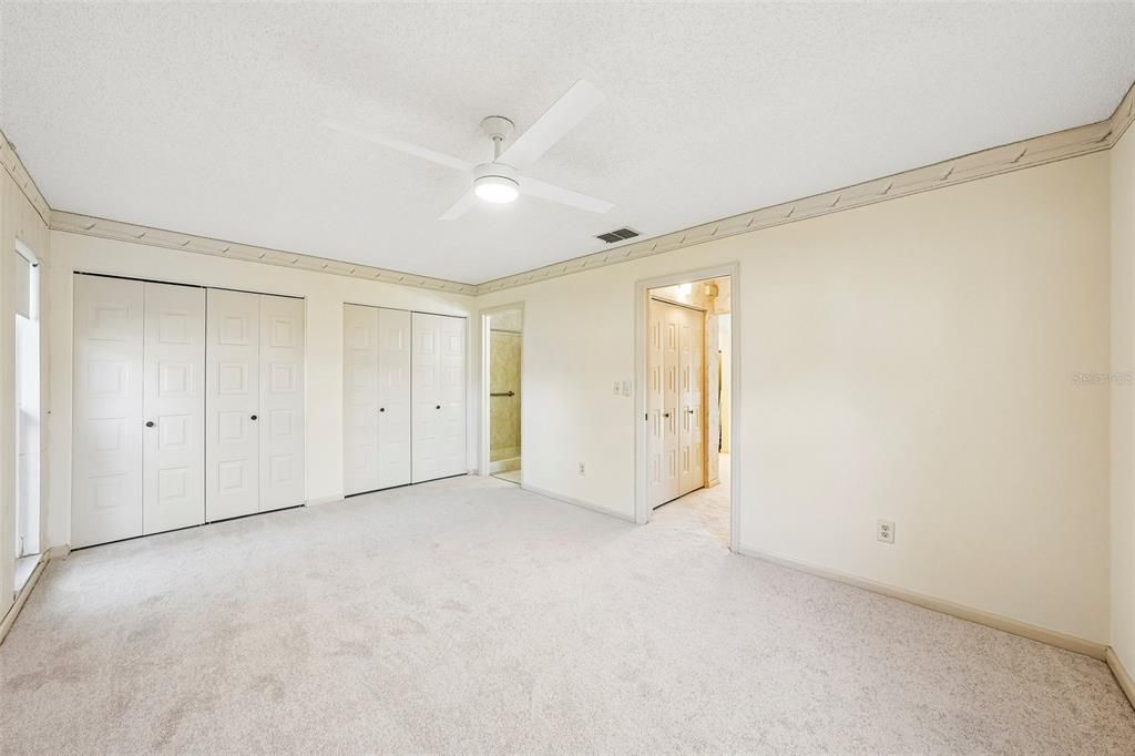 For Sale: $98,500 (1 beds, 1 baths, 960 Square Feet)