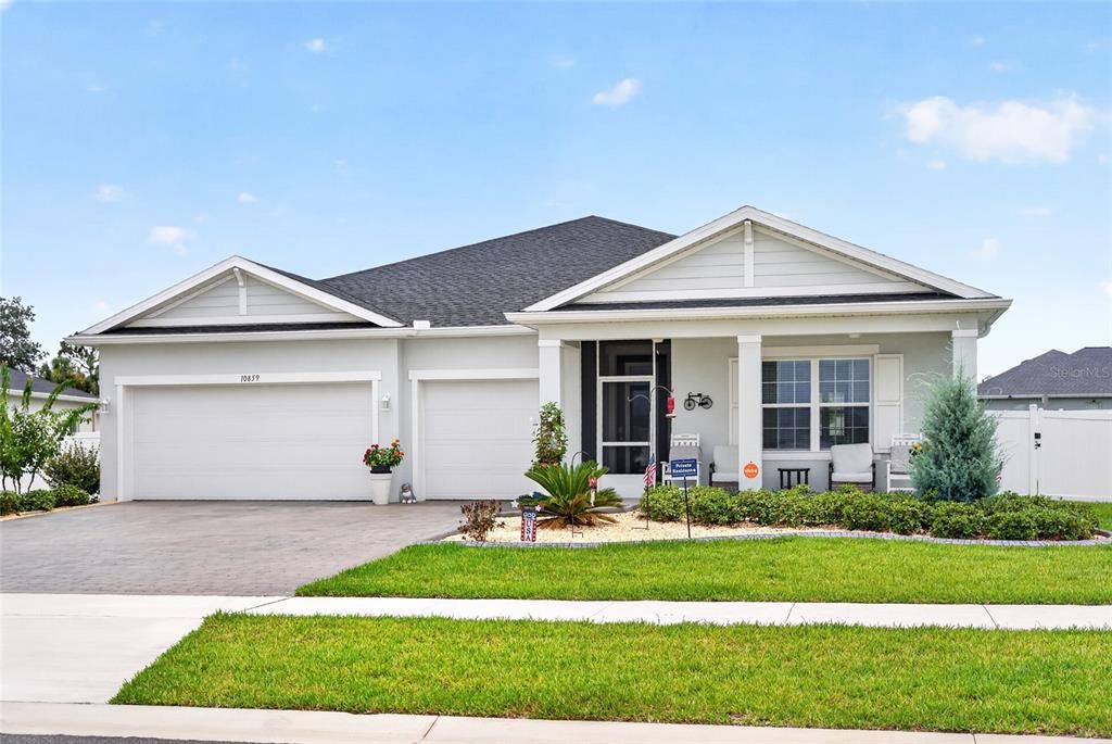 For Sale: $475,000 (4 beds, 3 baths, 2557 Square Feet)