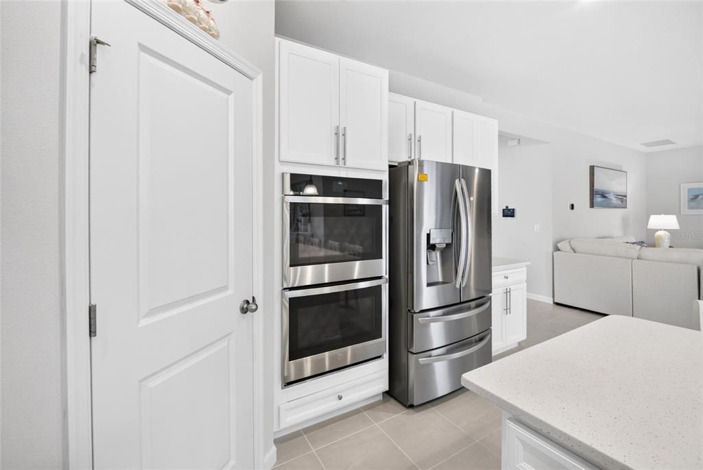 For Sale: $475,000 (4 beds, 3 baths, 2557 Square Feet)